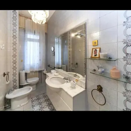 Greta's House Apartment
